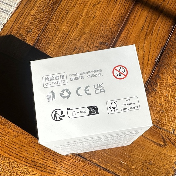 Pop Mart Big Into Energy Labubu - Picture 5 of 6